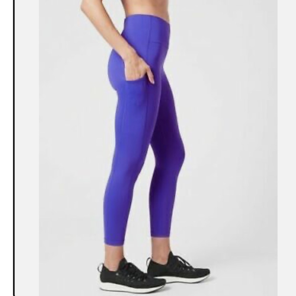 ATHLETA Ultimate Stash Pocket 7/8 Tight Leggings